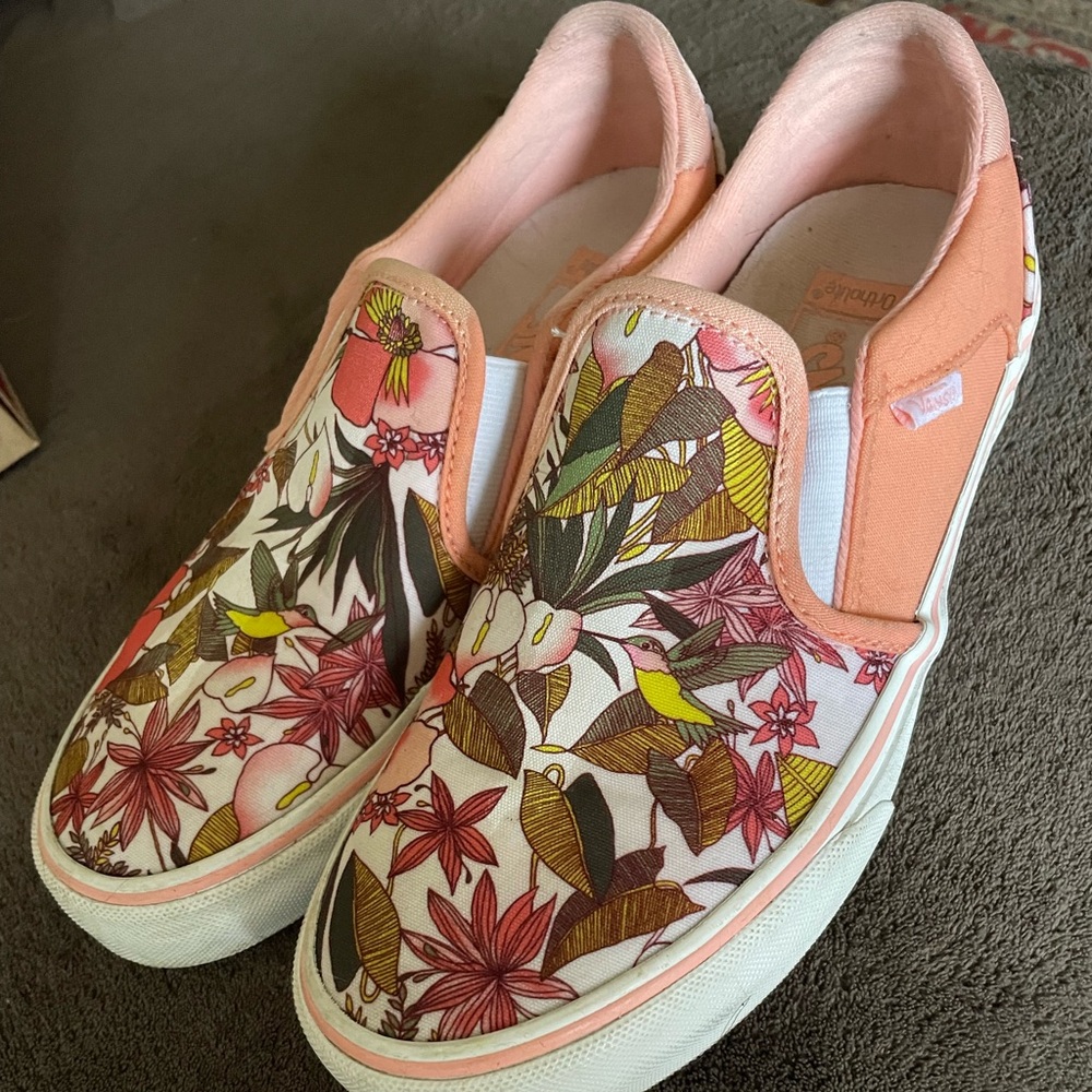 Vans Asher Deluxe Slip Ons Wmn 8.5